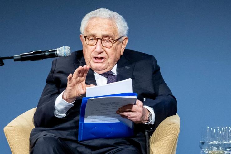 Реальні переговори між Україною та РФ можливі до кінця року, - Кіссинджер