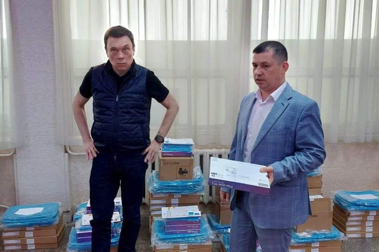 Одещина отримала 1198 планшетів та хромбуків для школярів від ЮНІСЕФ у межах співпраці з Міністерством освіти і науки