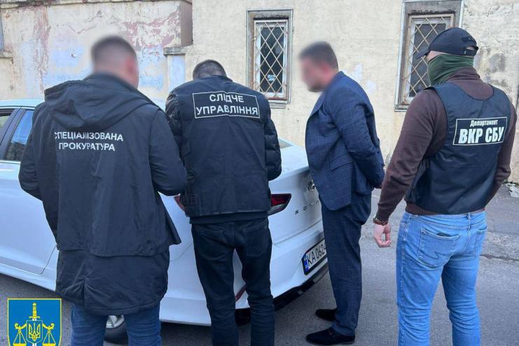 В Одесі взято під варту командира відділення, який видавав себе за посадовця РТЦК та СП 