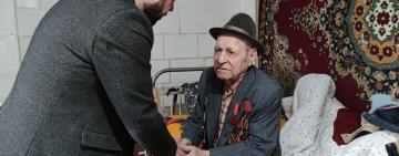 Їх залишилось лише вісім: в Кілії міська влада привітала ветеранів з Днем Перемоги над нацизмом