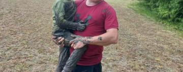 Застряг у болоті і не міг покликати на допомогу: поліцейські розшукали 4-річного жителя Одещини