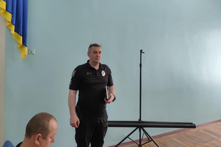 В Кілії депутатам представили нового очільника поліції