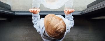  В Одесі п’ятирічна дитина випала з вікна багатоповерхівки