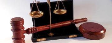 В Одесі капітан 3-го рангу, якого обвинувачують у привласненні майна, мобілізувався до ЗСУ