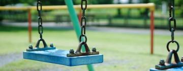На Одещині понад 50 дітей травмувалися на дитячих майданчиках – тільки за місяць
