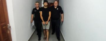 Увірвалися в масках у будинок і пограбували: на Одещині двоє зловмисників пограбували стареньку бабусю (відео)