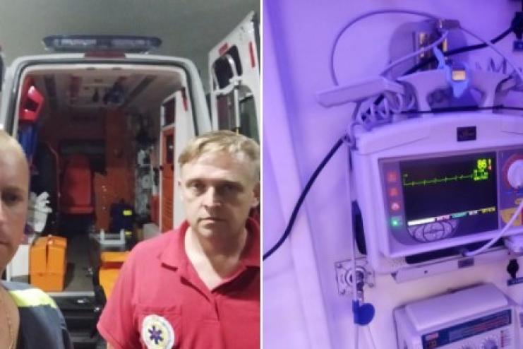 З Ізмаїла до Одеси, коли життя «на волосині»: медики «екстренки» врятували життя пацієнтці