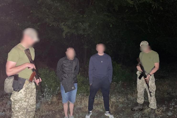 ПРИКОРДОННИКИ ПРОТЯГОМ ДОБИ В БОЛГРАДСЬКОМУ РАЙОНІ ЗАТРИМАЛИ ОДНОГО ІНОЗЕМЦЯ ТА ДВОХ СПІВВІТЧИЗНИКІВ   