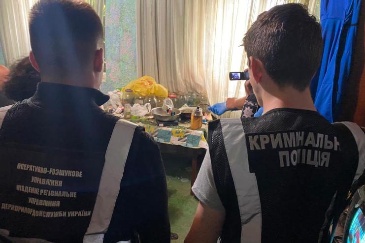 На Одещині правоохоронці викрили наркофермера