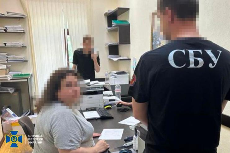 СБУ викрила депутата Одеської облради та його дружину на ще одному злочині: вкрали понад 24 млн грн на ремонтах об’єктів соціальної інфраструктури