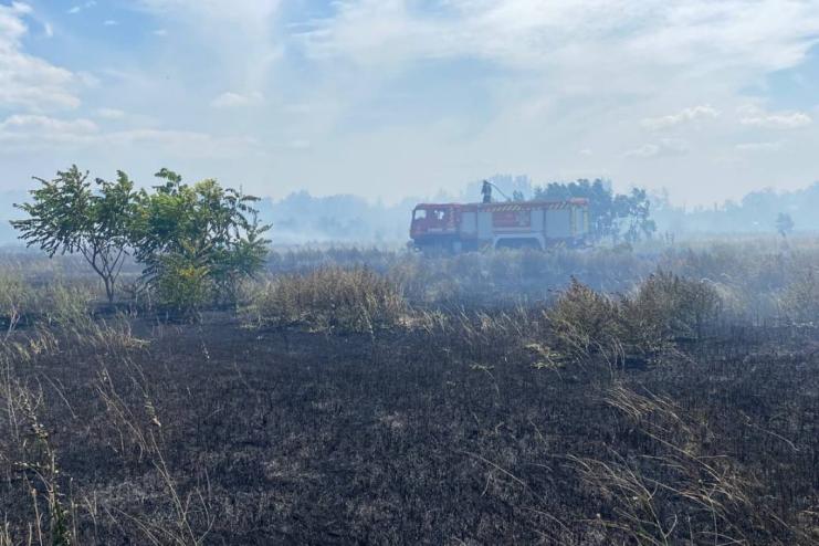 ДВІ МАСШТАБНІ ПОЖЕЖІ НА ОДЕЩИНІ: ВОГНЕБОРЦІ ВКОТРЕ ЗАКЛИКАЮТЬ ЛЮДЕЙ БУТИ ВІДПОВІДАЛЬНИМИ!