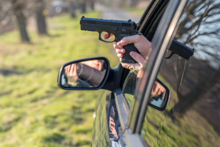 У центрі Одеси невідомі відкрили стрілянину по авто та втекли, поліція ввела план-перехват