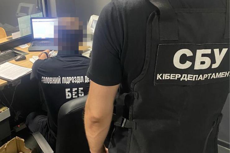 Вилучено 60 млн.грн: СБУ ліквідувала мережу «чорних» обмінників, які дозволяли анонімний обіг грошей між рф та Україною
