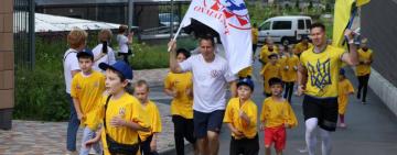 Рекорд України: у Києві пройшов забіг дітей, які подолали тяжкі хвороби