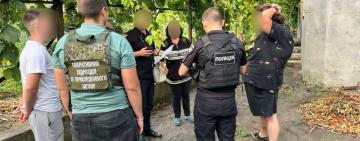 За кордон за 3500 дол: на Одещині затримано зловмисників, які незаконно переправляли чоловіків до Молдови (відео)