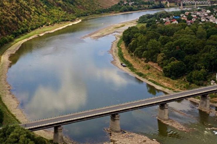 Молдова та Україна збудують міст через Дністер