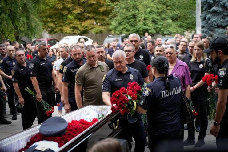 Одещина попрощалася із поліцейським Юрієм Ковашем, який загинув на Херсонщині, захищаючи Україну