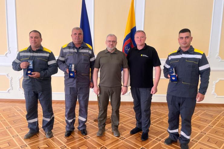 Чотири енергетика з Одещини отримали державні нагороди