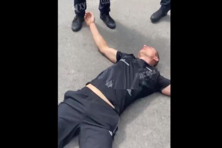 В мережі розгорівся скандал через побиття патрульним Одещини чоловіка: офіційний коментар поліції