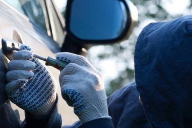 Зірвали замок з гаража і вкрали авто: двоє мешканців Болградщини отримали вирок суду