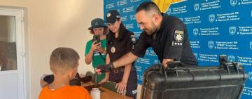  До діточок у наметовому таборі в Тарутинській громаді завітали «ювенали»