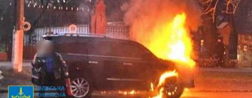 Підпали авто на замовлення в Одесі: експожежник-рятувальник та його поплічники постали перед судом