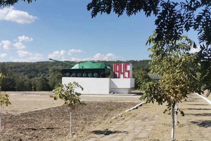 У Тарутине вирішили реставрувати пам’ятник-танк