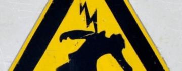 На Одещині двоє працівників підприємства серйозно постраждали від удару струмом