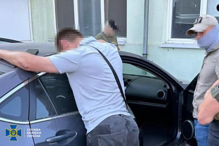 На Ізмаїльщині СБУ затримала чиновників, які продавали «посвідчення моряка» для виїзду ухилянтів за кордон