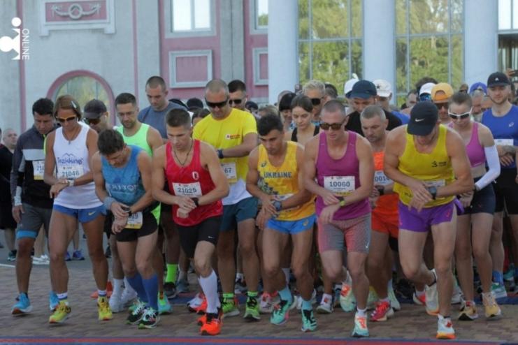 Одеські бігуни збирали кошти на потреби ЗСУ