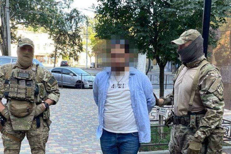 СБУ затримала ексдиякона УПЦ (МП), який відправляв ухилянтів за кордон під виглядом «церковних місіонерів»