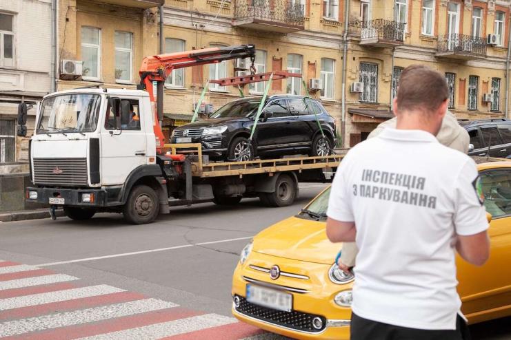 В Україні запровадили п'ять додаткових підстав для інспекторів вилучати автомобіль на штрафмайданчик