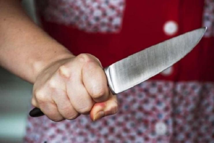 В Одеській області жінка зарізала чоловіка за побої кочергою: рішення суду 
