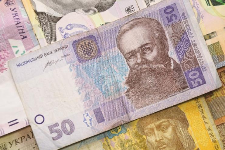 Залишилось лише два дні: з 1 жовтня в Україні перестануть приймати монети і купюри старого зразка