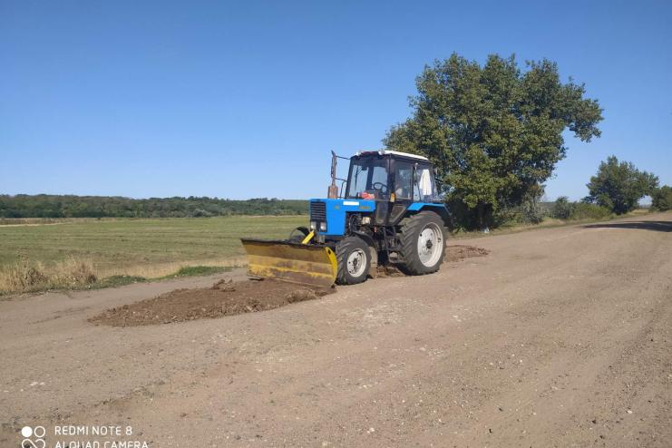 На Тарутинщині зробили ділянку автошляху власними силами