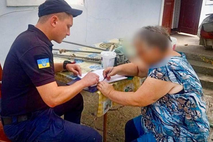 На Одещині притягнули до відповідальності любителів палити осіннє листя