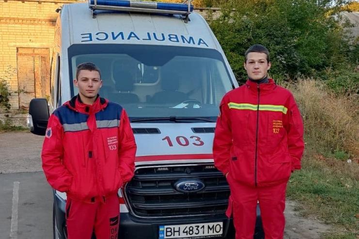 На Одещині фельдшер і водій прийняли пологи вдома у породіллі
