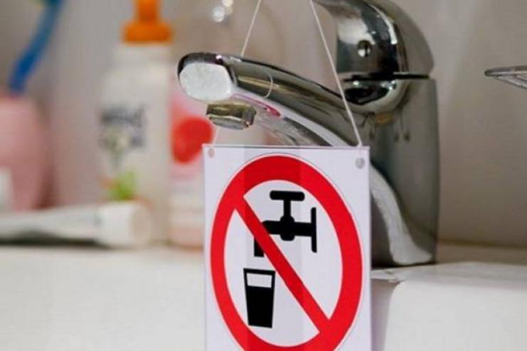 Міськрада безсильна? Мешканці Арцизу знову скаржаться на дії директора «Водоканалу»