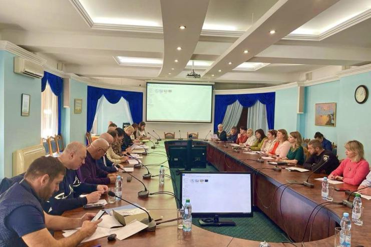 «Час таких, як ви, дуже скоро закінчиться»: Ножевнікова «рознесла» організаторів конкурсу з благоустрою сіл Одеської облради