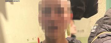 «Хотів налякати» та стріляв у людей: патрульні Одещини затримали неповнолітнього