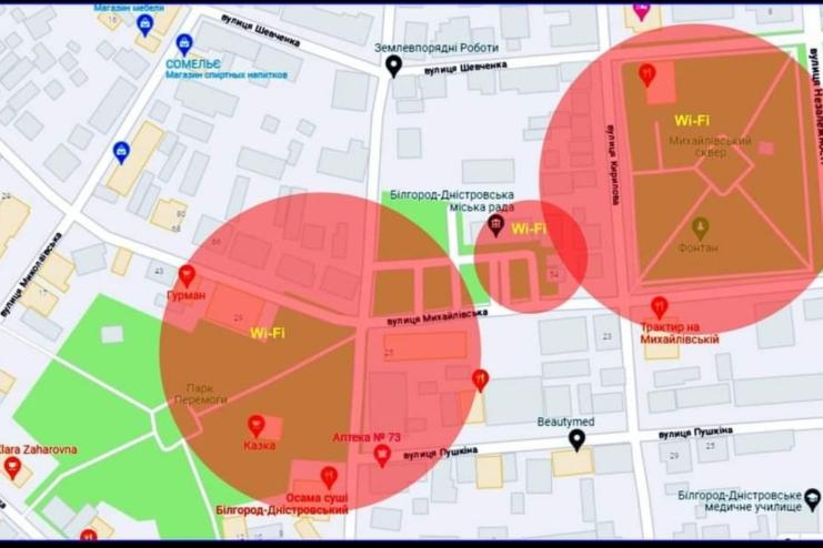 У Білгород-Дністровському встановили станції Starlink з безкоштовним Wi-Fi