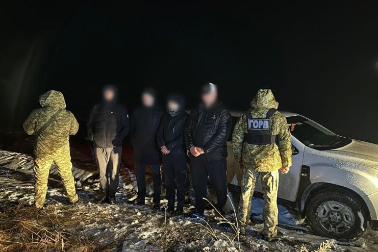На Одещині за допомогою дрона прикордонники затримали групу порушників біля кордону з Молдовою (відео)