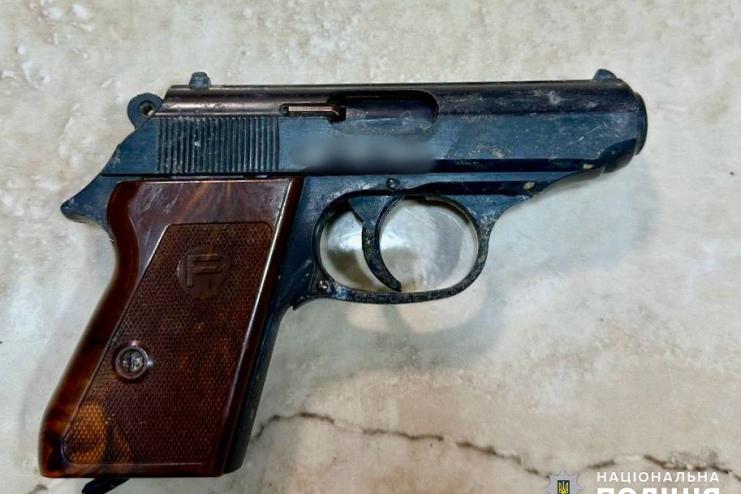 На Одещині скоїли розбійний напад на подружжя з маленькими дітьми (ВІДЕО)