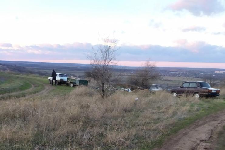 «Такий бардак на горі»: в Арцизі вкотре влаштували смітник просто неба