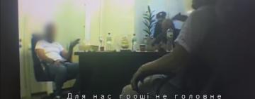 Ексрозвідник обіцяв «порєшать» за 100 тисяч $ щодо арештованої на Одеській митниці партії цигарок… але не склалося