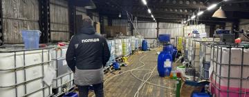 На Одещині поліція ліквідувала масштабне підпільне виробництво продукції світових брендів