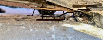 На Одещині хлопчик, катаючись на санчатах, потрапив під колеса автомобіля