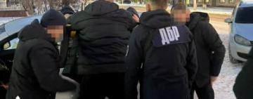 На Одещині ДБР викрило посадовця військкомату, який «відмазував» від мобілізації