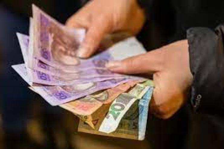 Раніше судимий мешканець Одещини ошукав жінку на ремонті побутової техніки