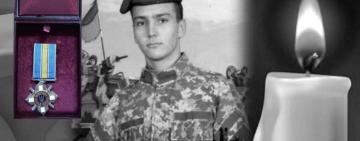 Батькам загиблого на війні Героя з Тарутинської громади вручили орден «За мужність» ІІІ ступеня